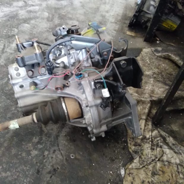 CAMBIO MANUALE 5 MARCE KIA SPORTAGE 4X4 2004 - 2008