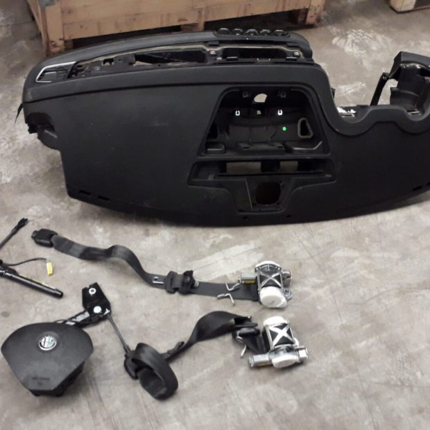 KIT AIRBAGS ALFA ROMEO GIULIETTA DAL 2010 AL 2013