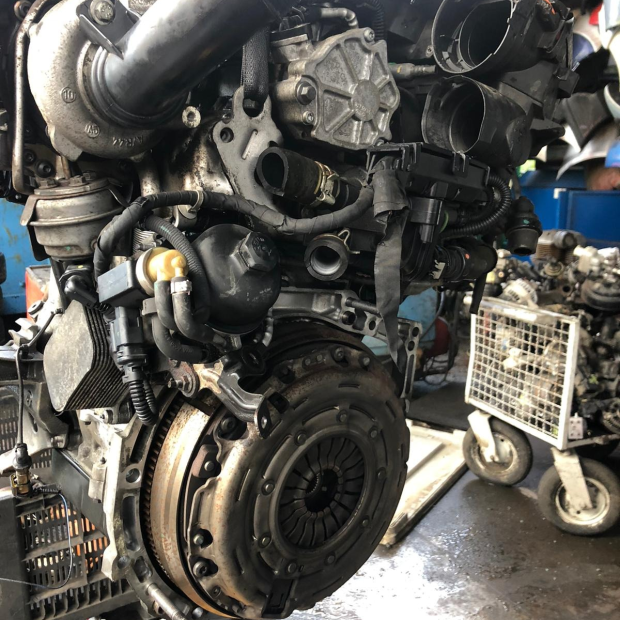 MOTORE ''9HR'' 1600CC TURBO DIESEL 82 KW PEUGEOT/CITROEN DAL 2010 AD OGGI