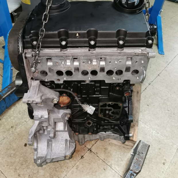 MOTORE AUDI ''BRE'' 2000CC TURBO DIESEL 103 KW DAL 2004 AL 2009