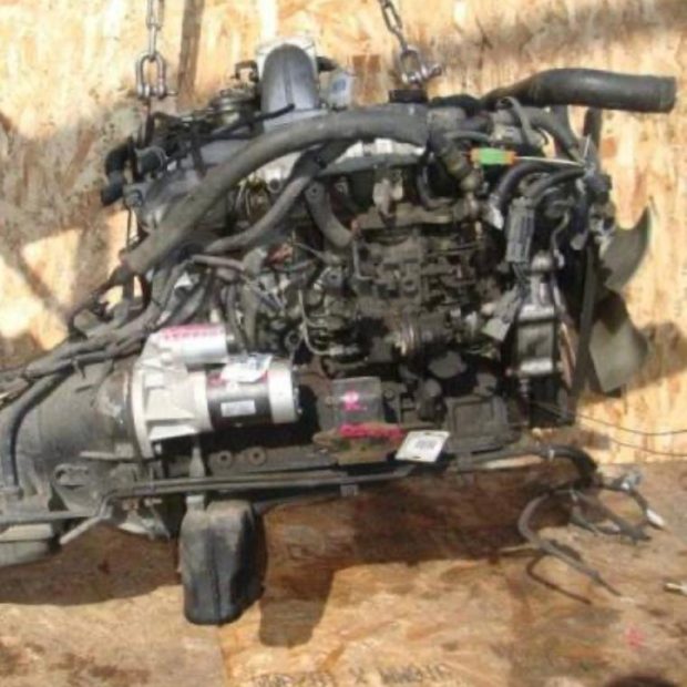 MOTORE NISSAN COD. TD27 74 KW - 68 KW POMPA MECCANICA